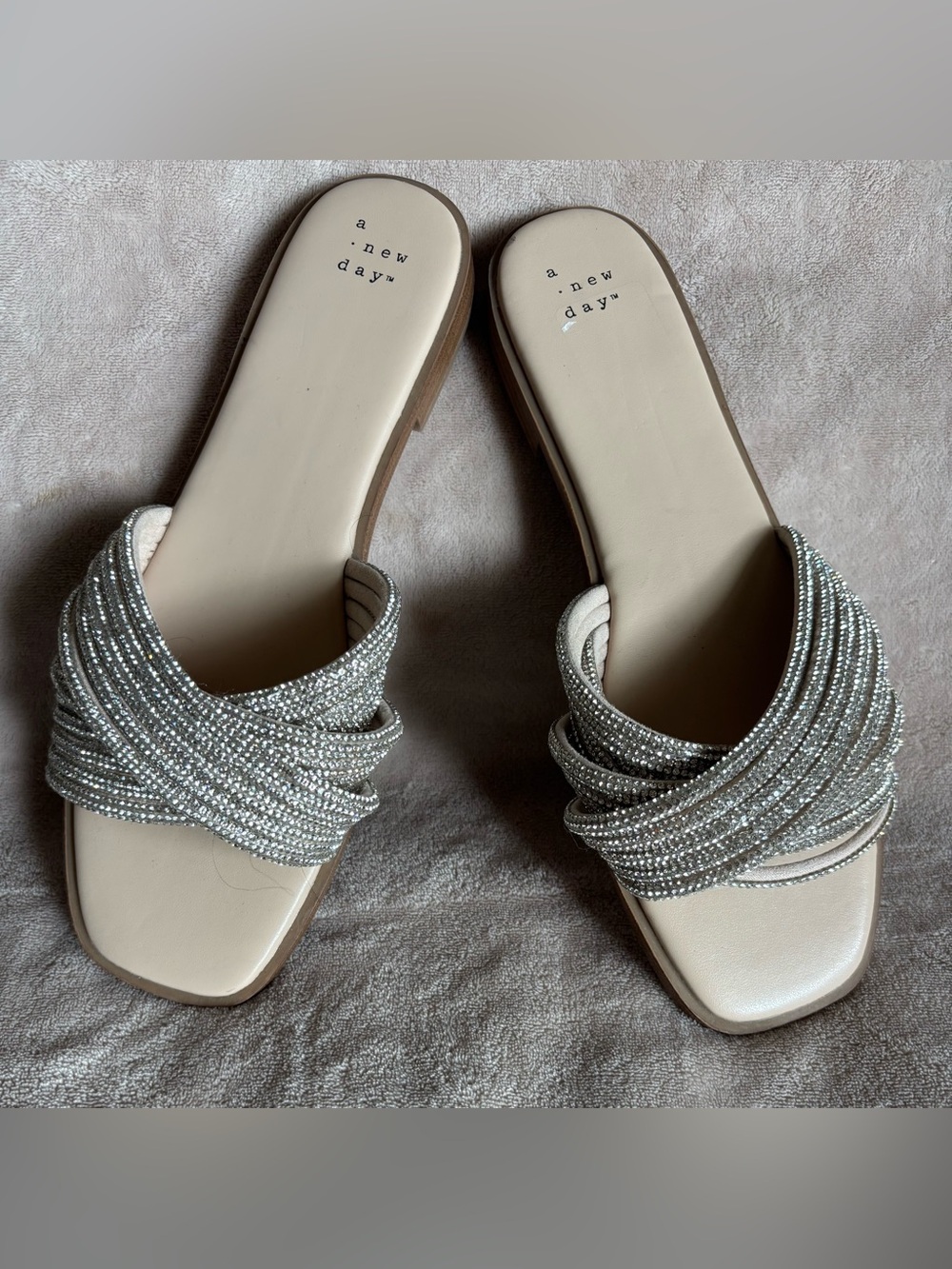 A New Day Bling Sparkly Slip-On Sandals Silver Crystal Wrap Straps Women’s 9.5